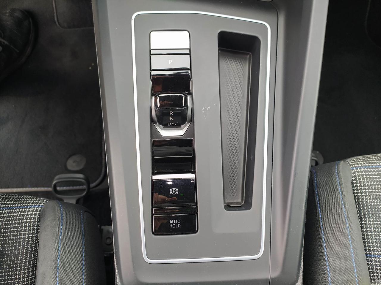 Volkswagen Golf 1st Edition Life 1.4 eHybrid #6450