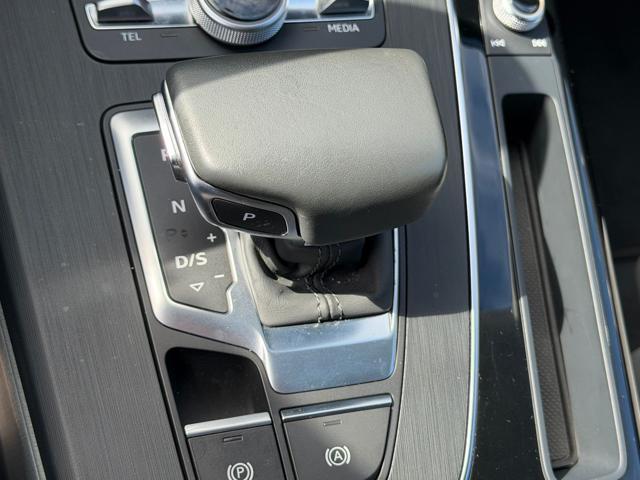 AUDI Q5 50 TFSI e quattro S tronic Business Design PHEV