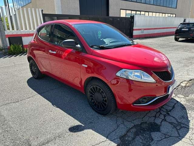 Lancia Ypsilon 1.3 MJT 95cv 5 porte Gold