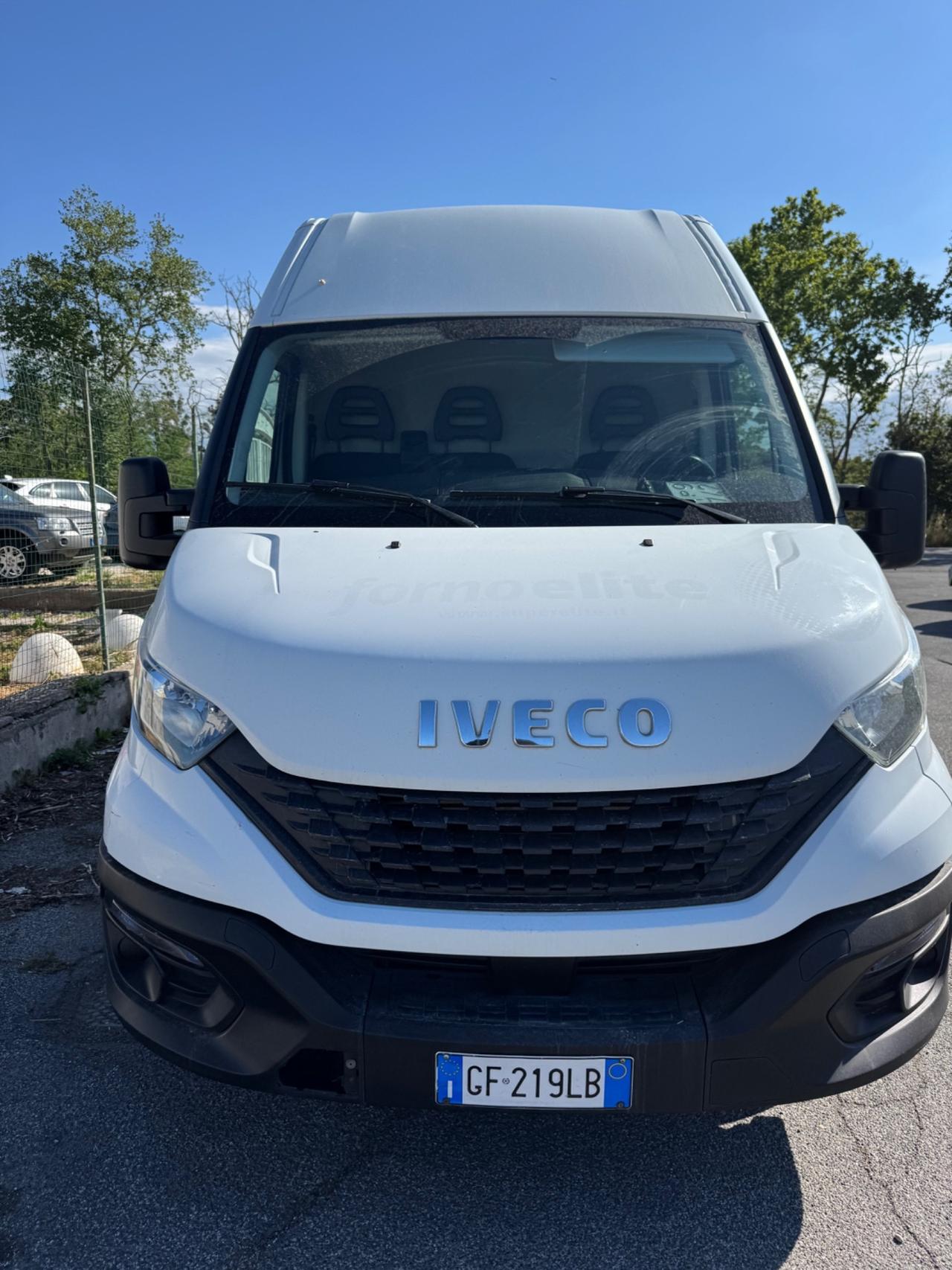 Iveco Daily 33S12 2.3 HPT PM Cabinato