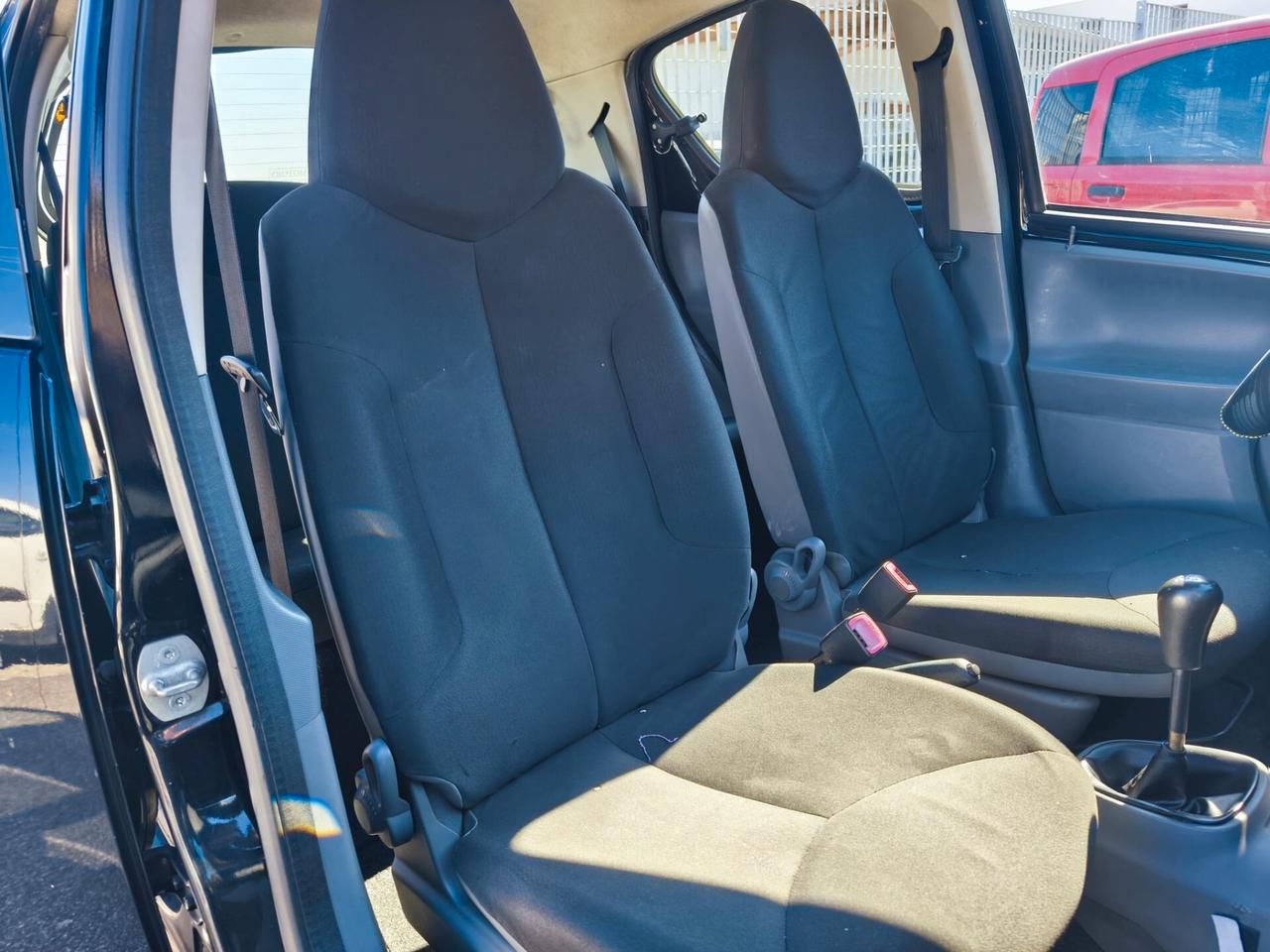Toyota Aygo 1.0 12V VVT-i 5 porte Sol