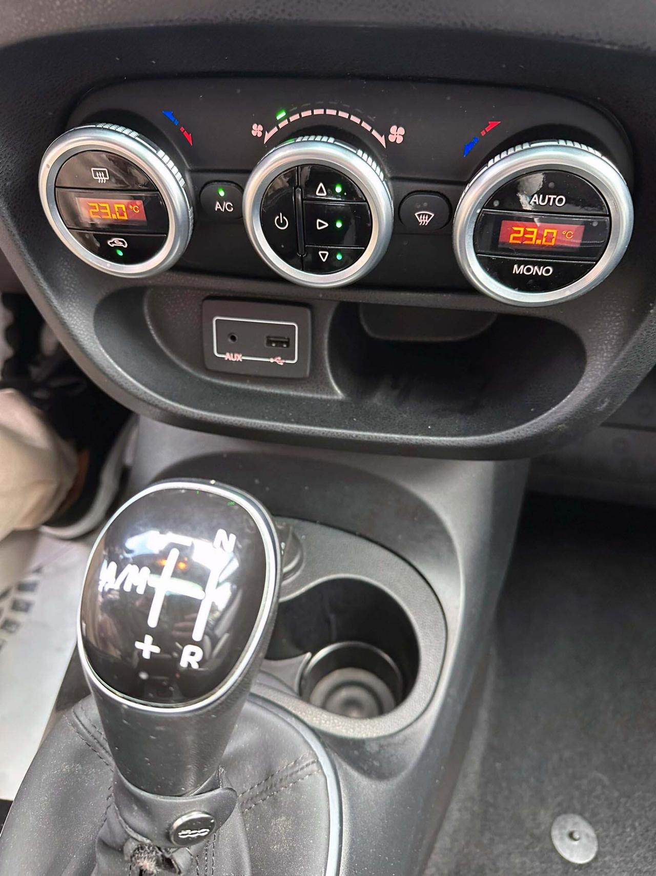 Fiat 500L 1.3 Multijet 95 CV Trekking Tetto Panoramico Cambio Automatico Navigatore