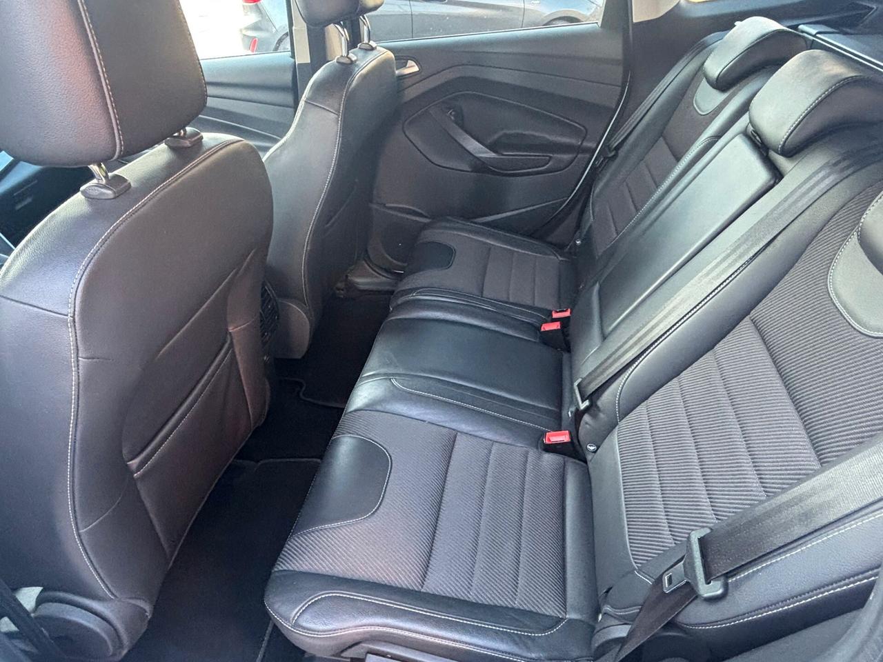 Ford Kuga 2.0 TDCI 150 CV S&S 4WD Titanium