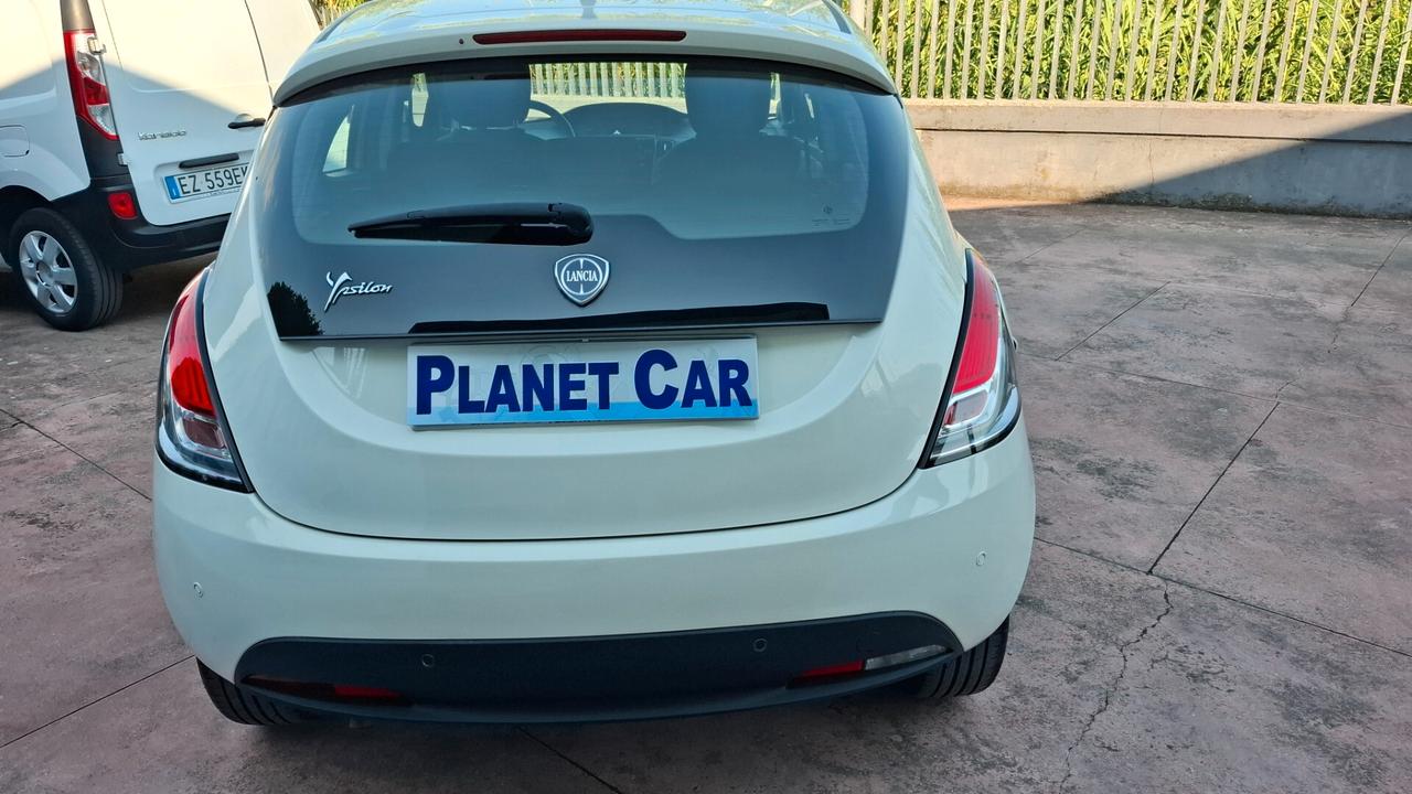 Lancia Ypsilon 1.2 69 CV 5 porte GPL Ecochic Elefantino Blu--- PER NEOPATENTATI
