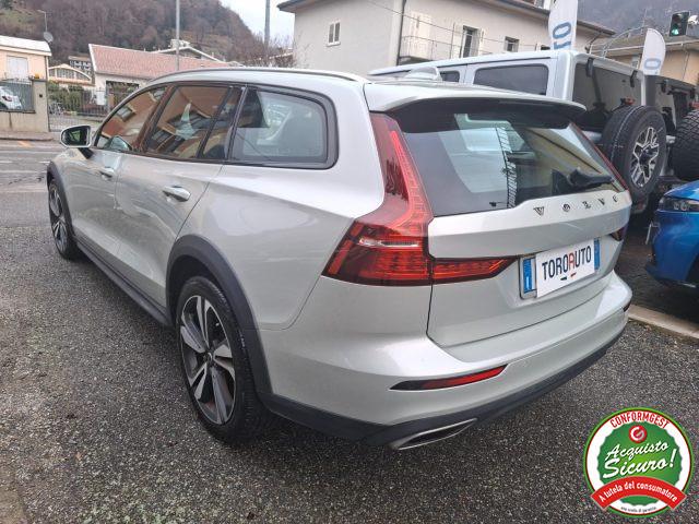 VOLVO V60 Cross Country B4 (d) AWD Geartronic Business Pro Line