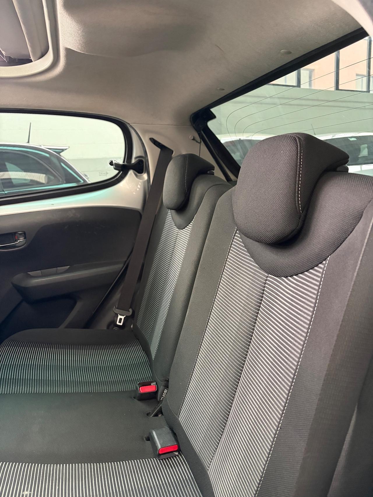 Peugeot 108 1.2 Allure Top!