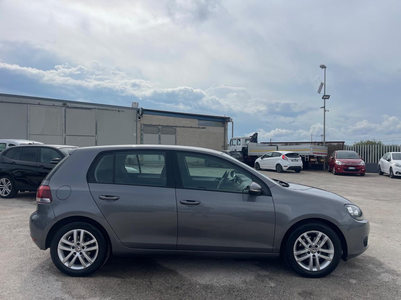 VOLKSWAGEN GOLF VI 1.6 TDI 105 HIGLINE 98000KM