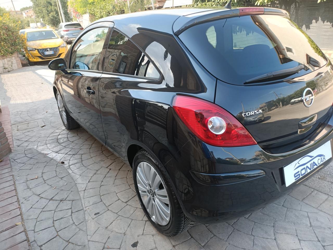 Opel Corsa 1.2 85CV 3 porte GPL-TECH Edition