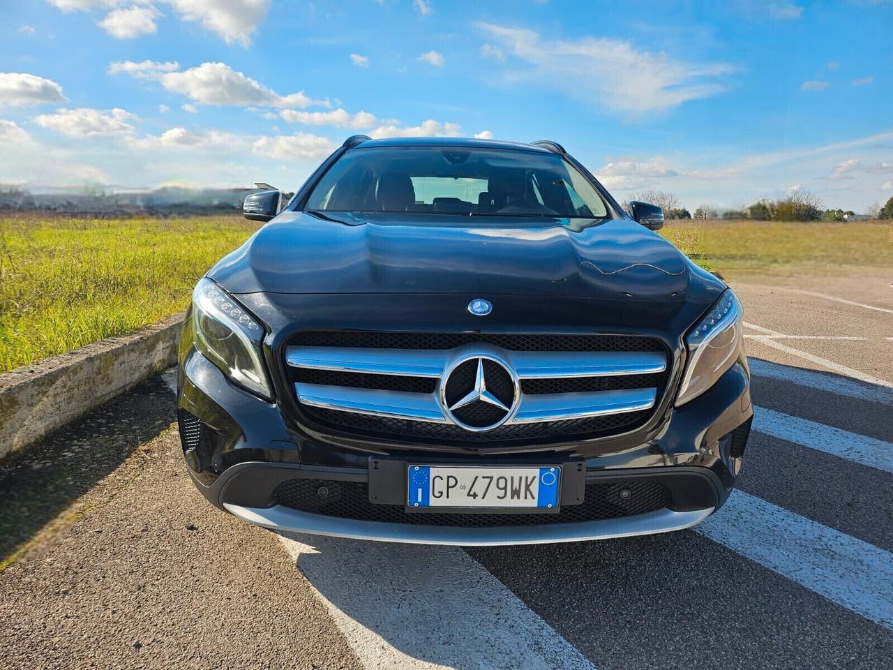 Mercedes-benz GLA 180 Executive 1.6 BENZ NAVI XENON SENSORI SEDILI RISCAL