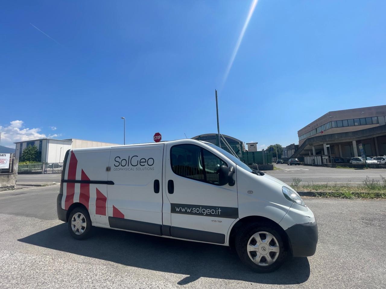 Renault Trafic 2.0 diesel, anno 2014, 220.000 km! Unico proprietario