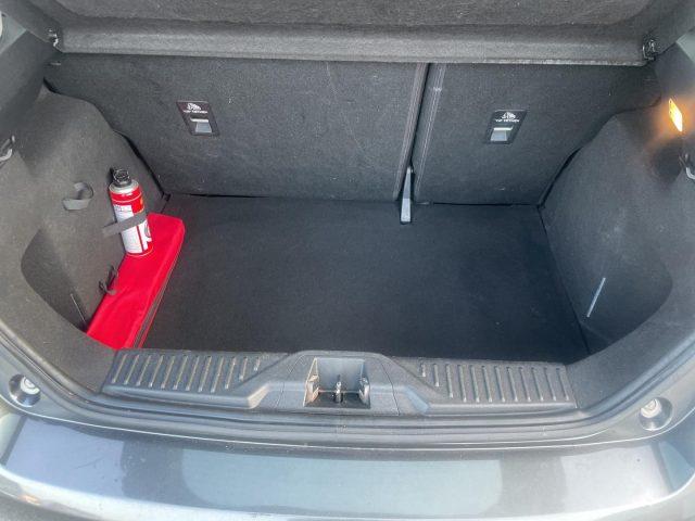 FORD Fiesta 1.1 BENZ 85 CV 5 porte Titanium OK NEOPATENTATI