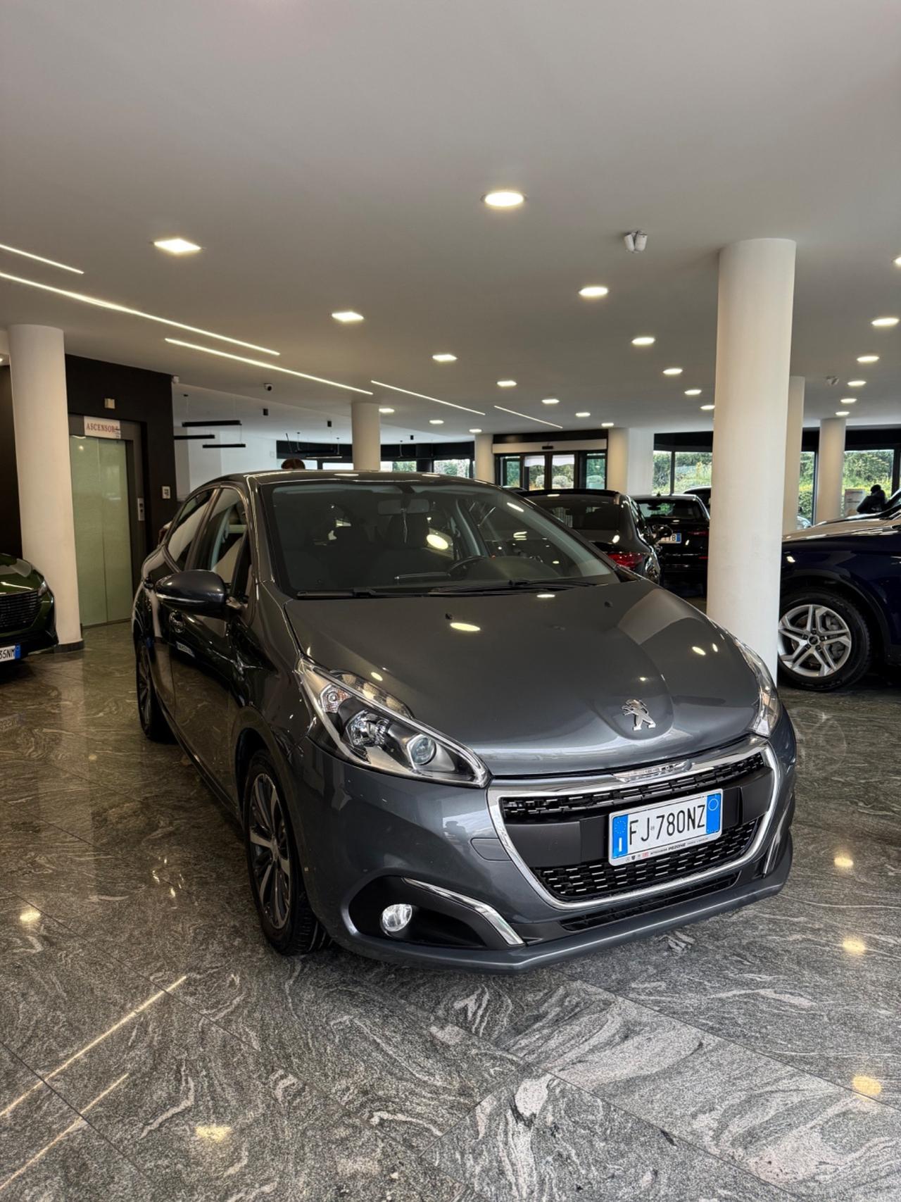 Peugeot 208 BlueHDi 75 5 porte Allure