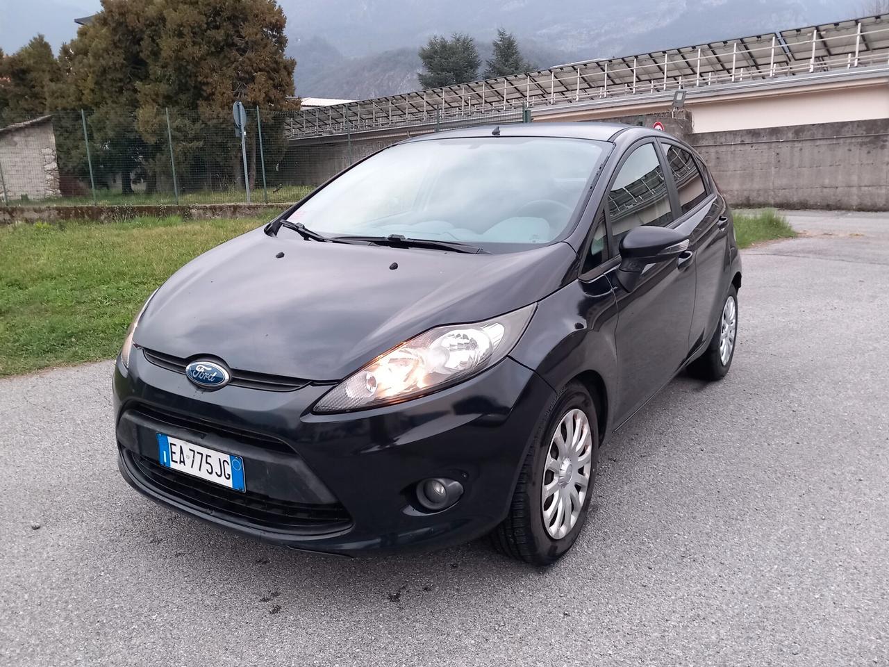 Ford Fiesta 1.4 96CV AUTOMATICA 5 porte