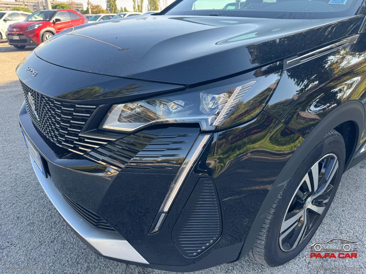 PEUGEOT 5008 BlueHDi 130 S&S EAT8 GT