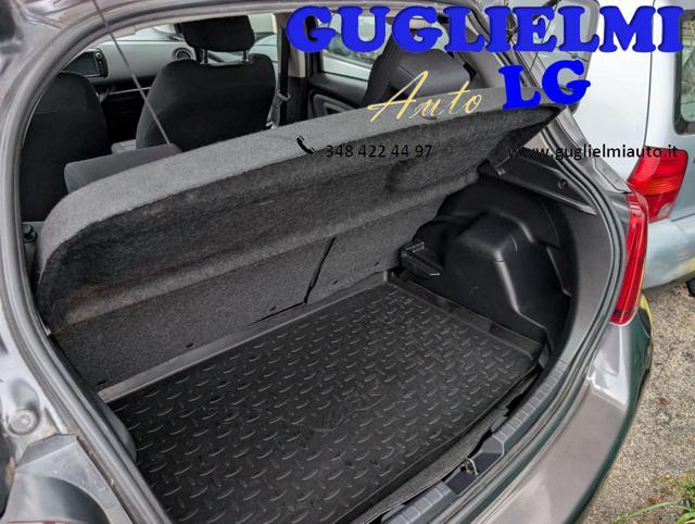 TOYOTA Yaris 1.0 5 porte Active