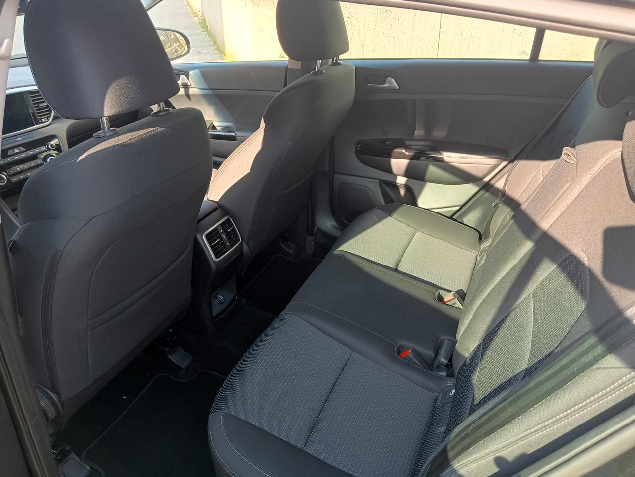 Kia Sportage 1.6 CRDI 115 CV 2WD Mild Hybrid Business Class