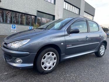 Peugeot 206 1.4 5p. Sweet Years*Neopatentati*