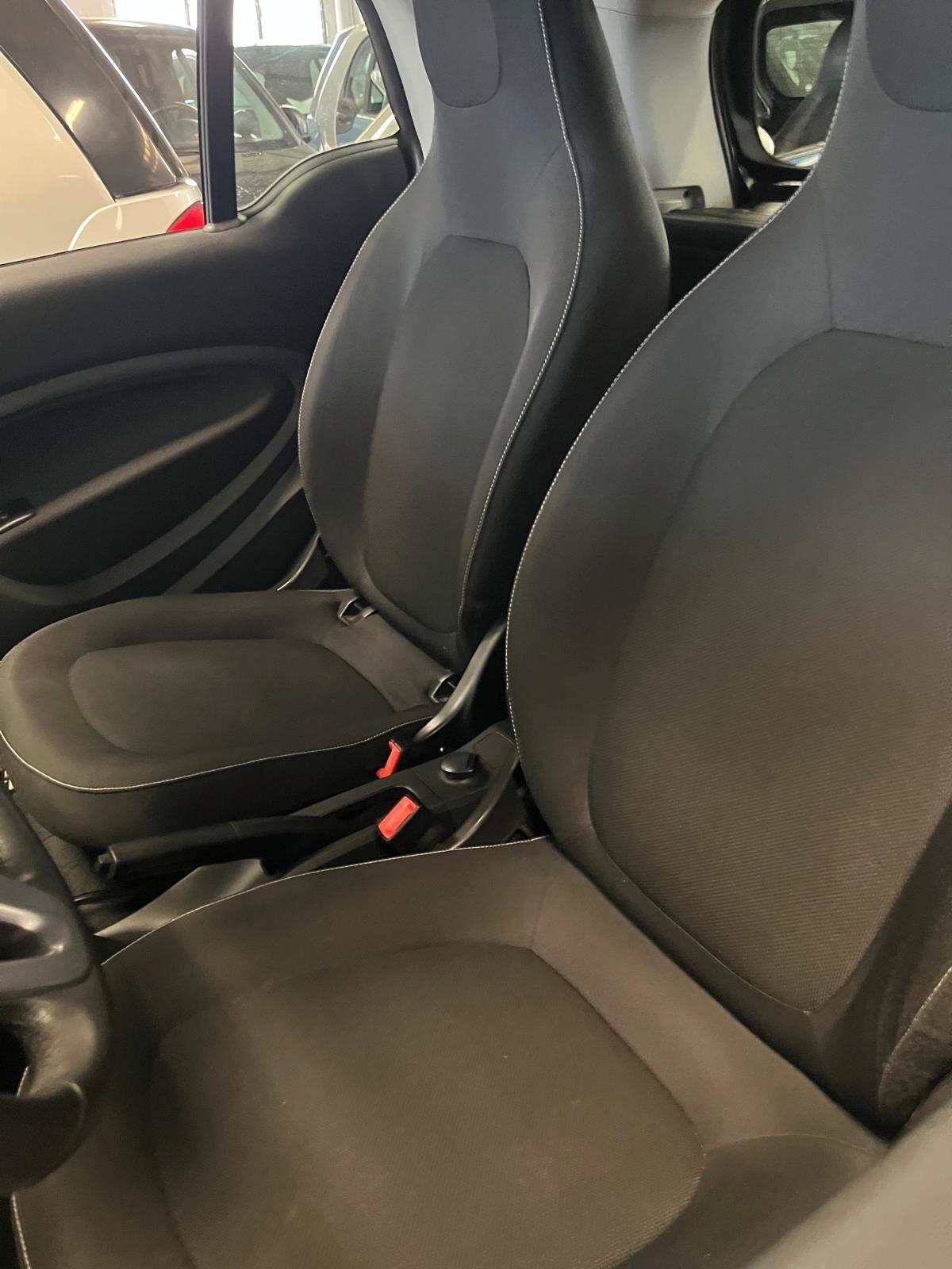 Passion full electric solo 27000km full garanzia