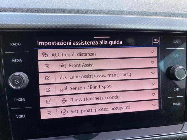 VOLKSWAGEN T-Cross 1.0 TSI Style BMT 18"