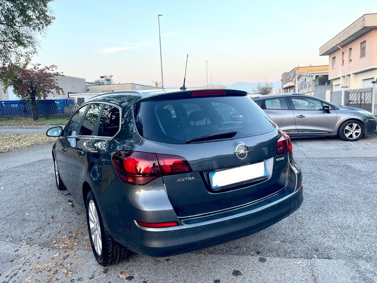 Opel Astra 1.3 CDTI 95CV S&S Sports Tourer Cosmo