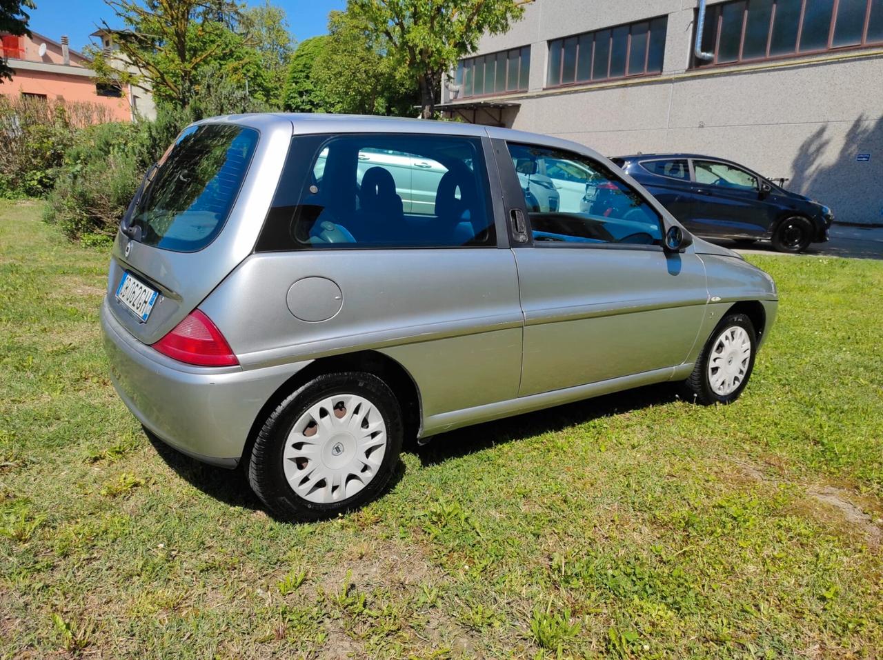 Lancia Y 1.2i cat Elefantino Blu