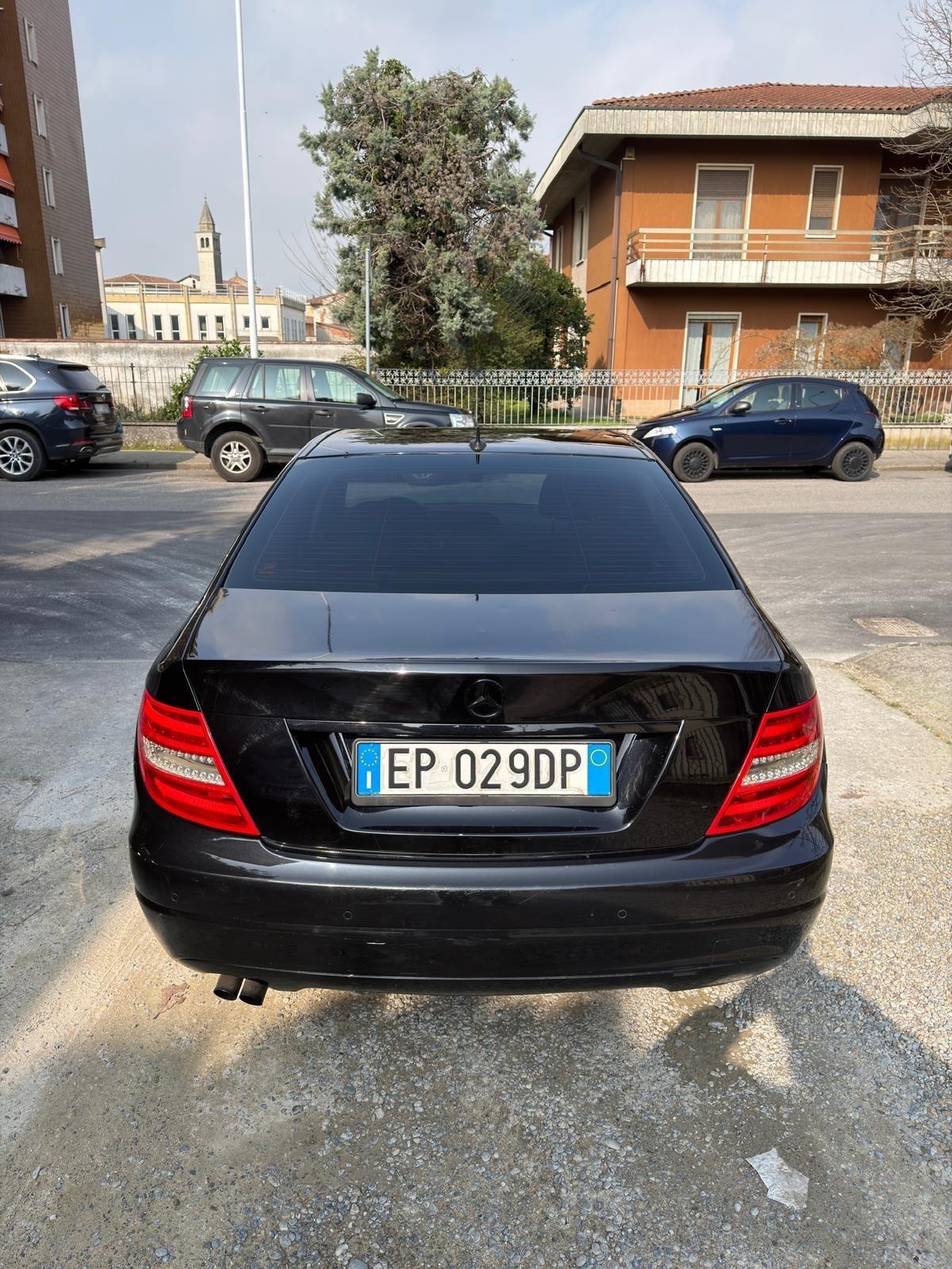 Mercedes-benz C 200 CDI BlueEFFICIENCY Avantgarde