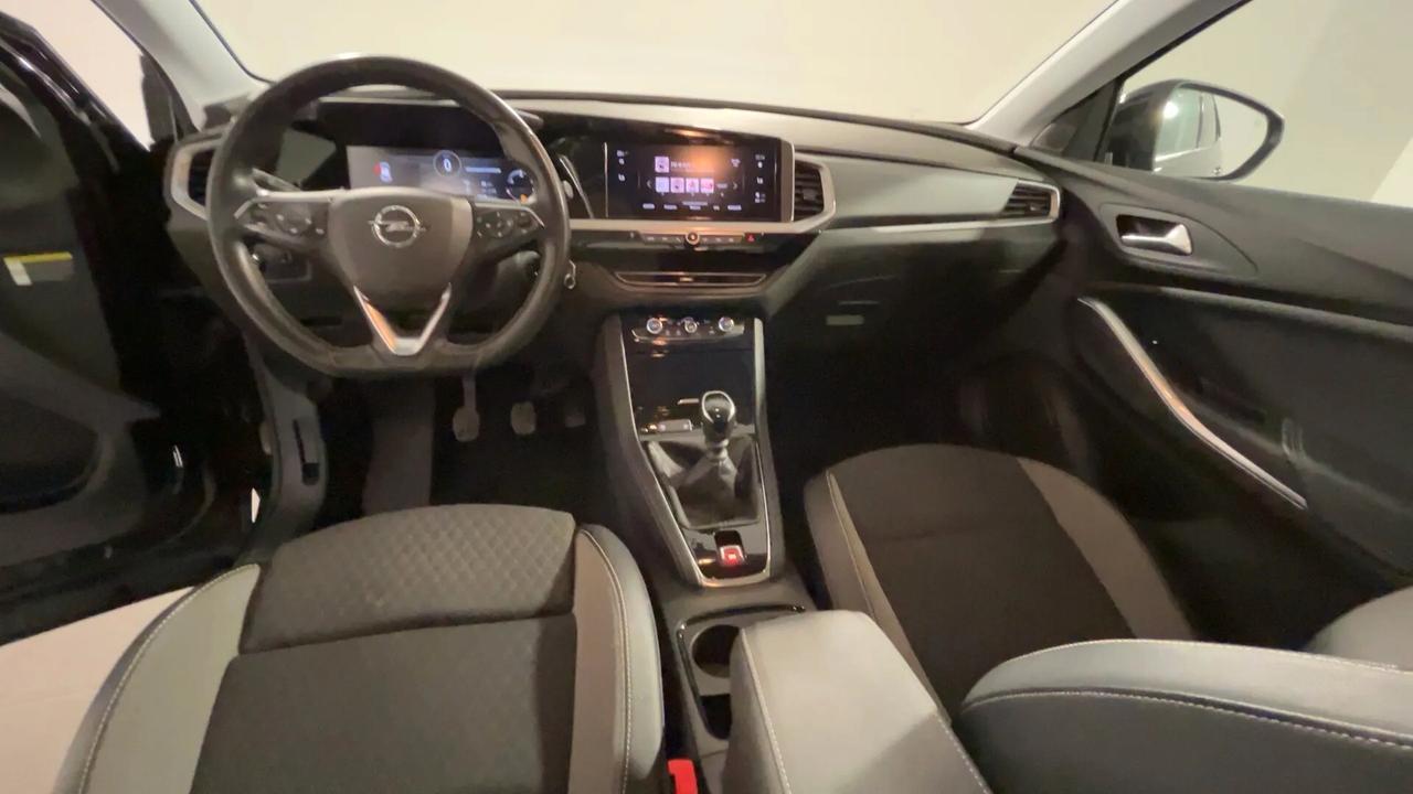 Opel Grandland 1.2 Turbo 12V 130 CV Business Elegance