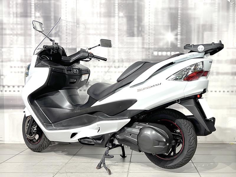 Suzuki Burgman 400 Lux