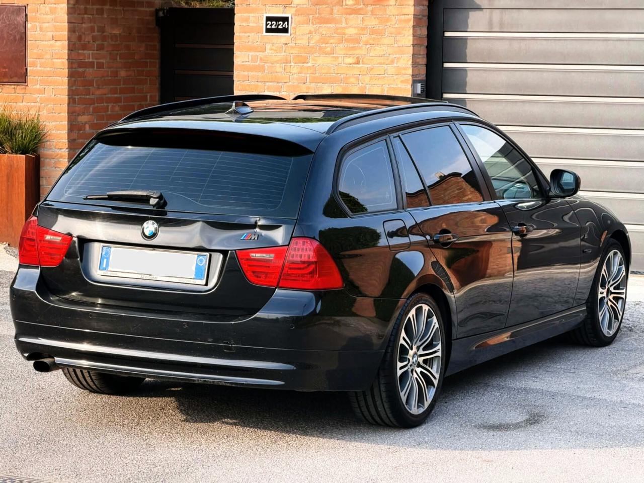 Bmw 318d aut-Restyling-Navi.Tetto,Pelle,Xeno-Full-Euro5