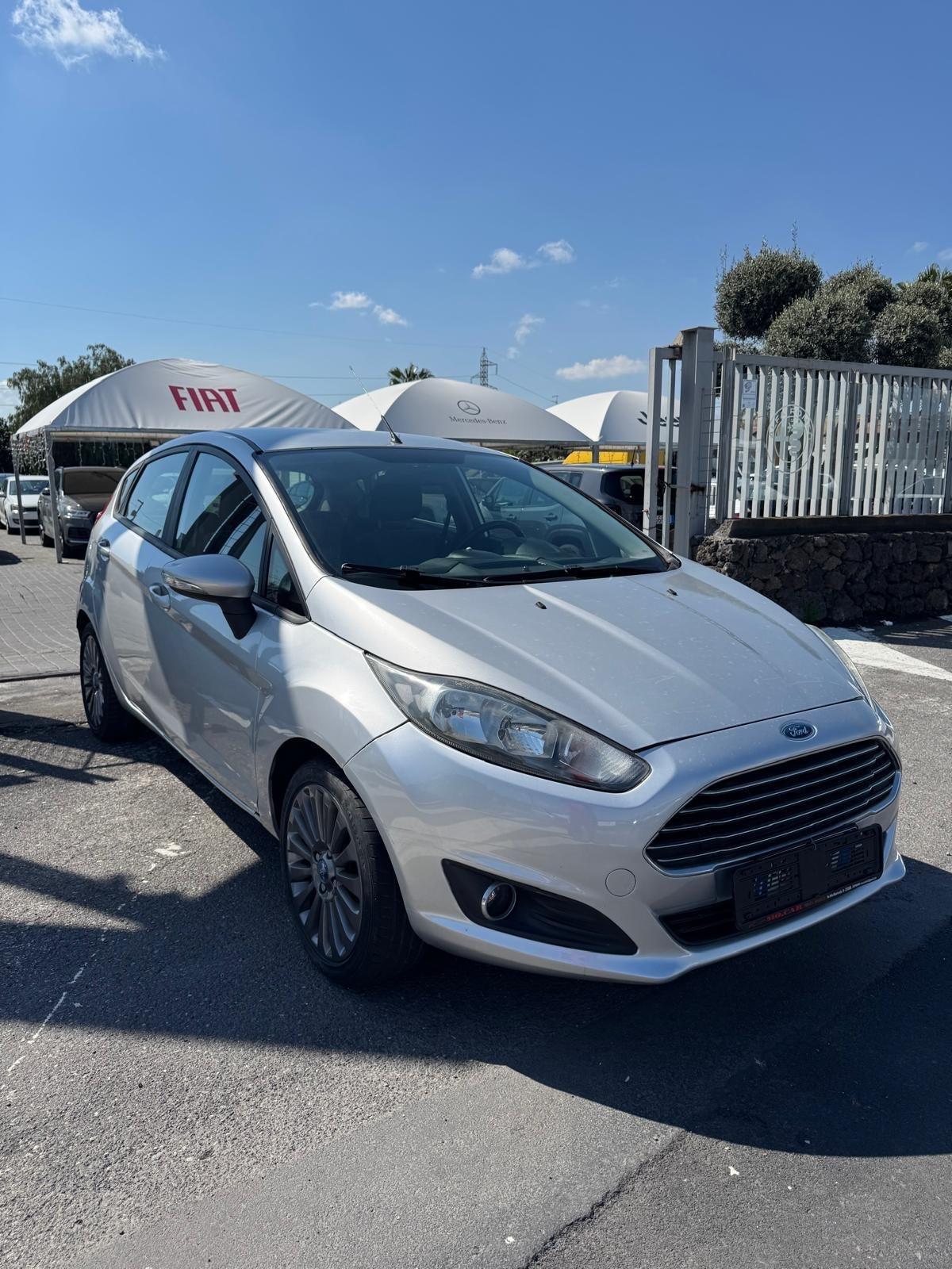 Ford Fiesta 1.0 80CV 5 porte Black & White Edition