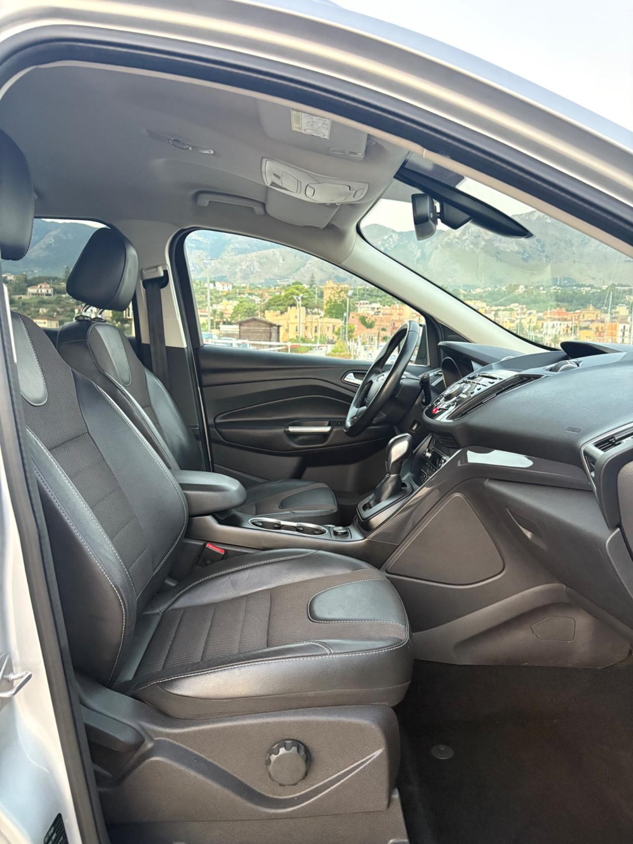 Ford Kuga 2.0 TDCI 150 CV 4WD Titanium
