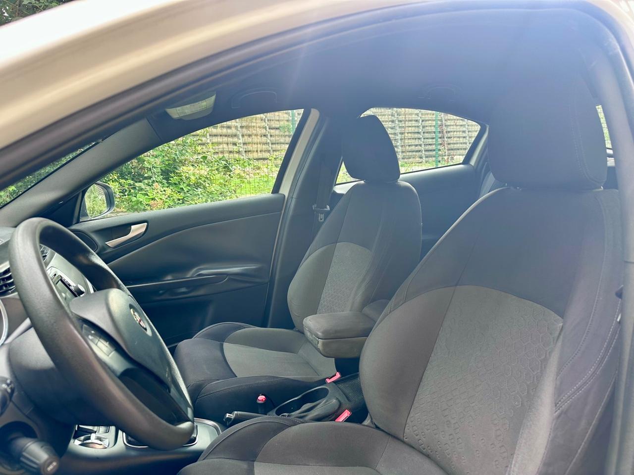 Alfa Romeo Giulietta 1.6 JTDm-2 105 CV