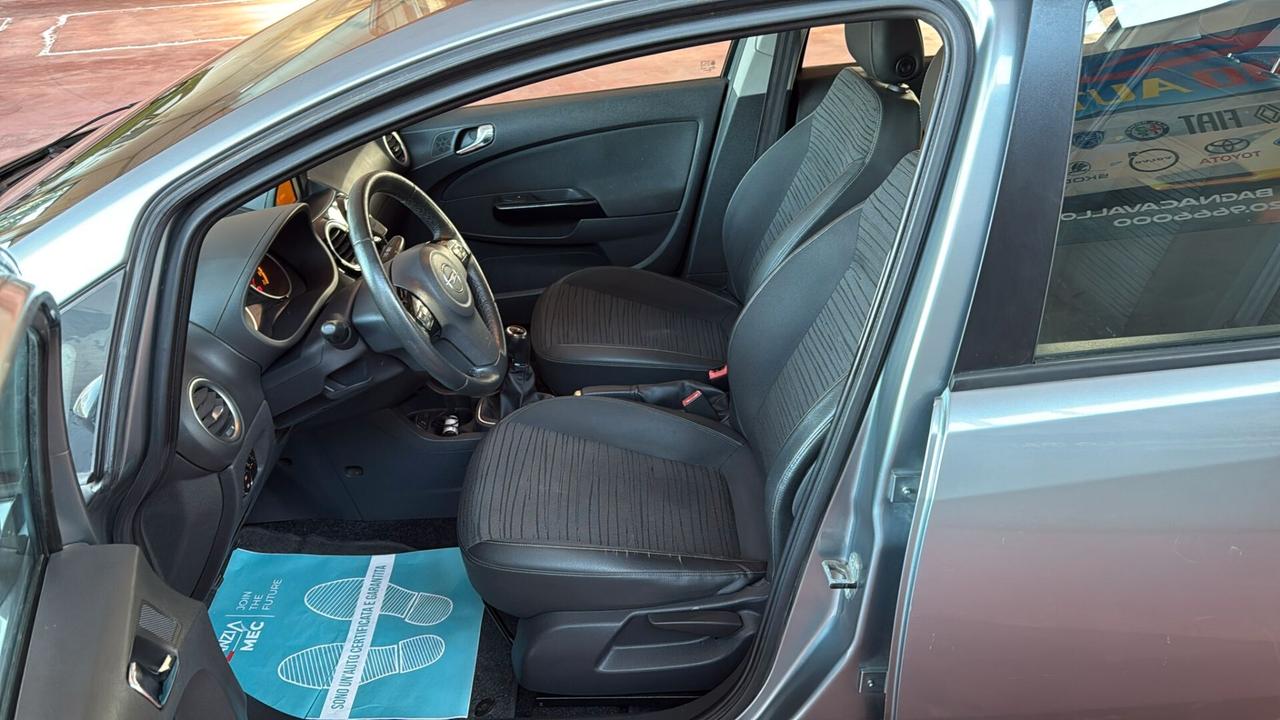 Opel Corsa 1.2 85CV 5 porte GPL-TECH Edition