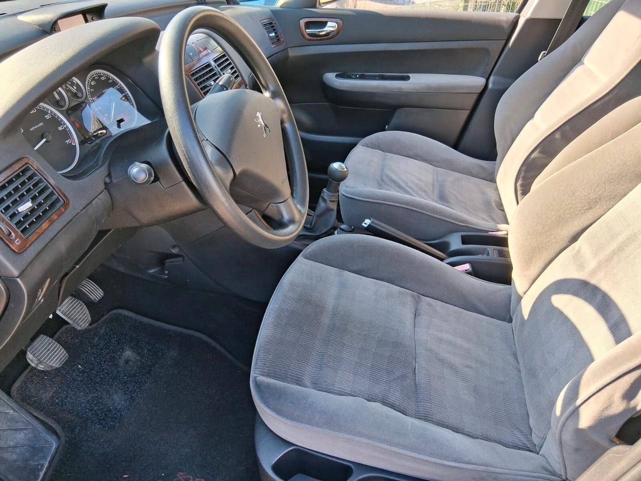 Peugeot 307 1.6 16V Station XT-2004
