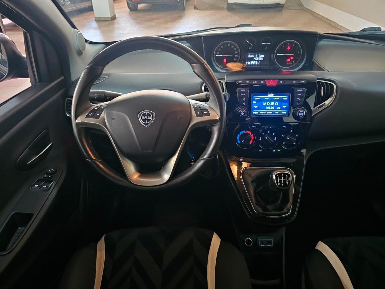 Lancia Ypsilon 1.2 69 CV 5 porte GPL Ecochic Gold