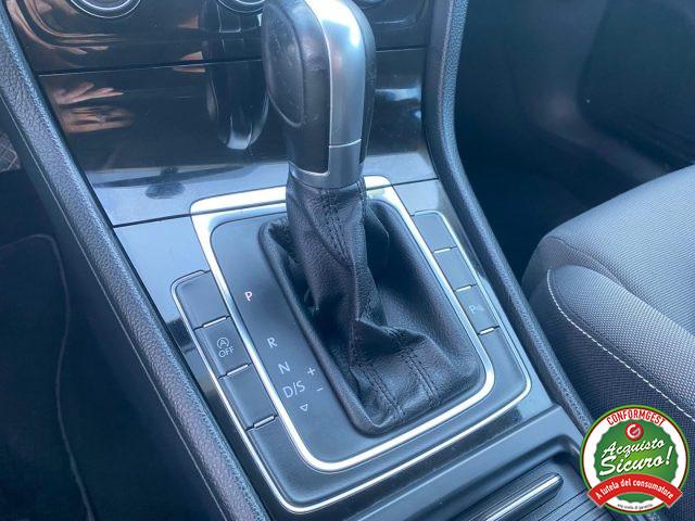 VOLKSWAGEN Golf 1.4 TGI DSG 5p. Highline BlueMotion