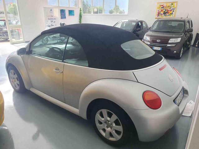 VOLKSWAGEN New Beetle 1.6 Cabrio