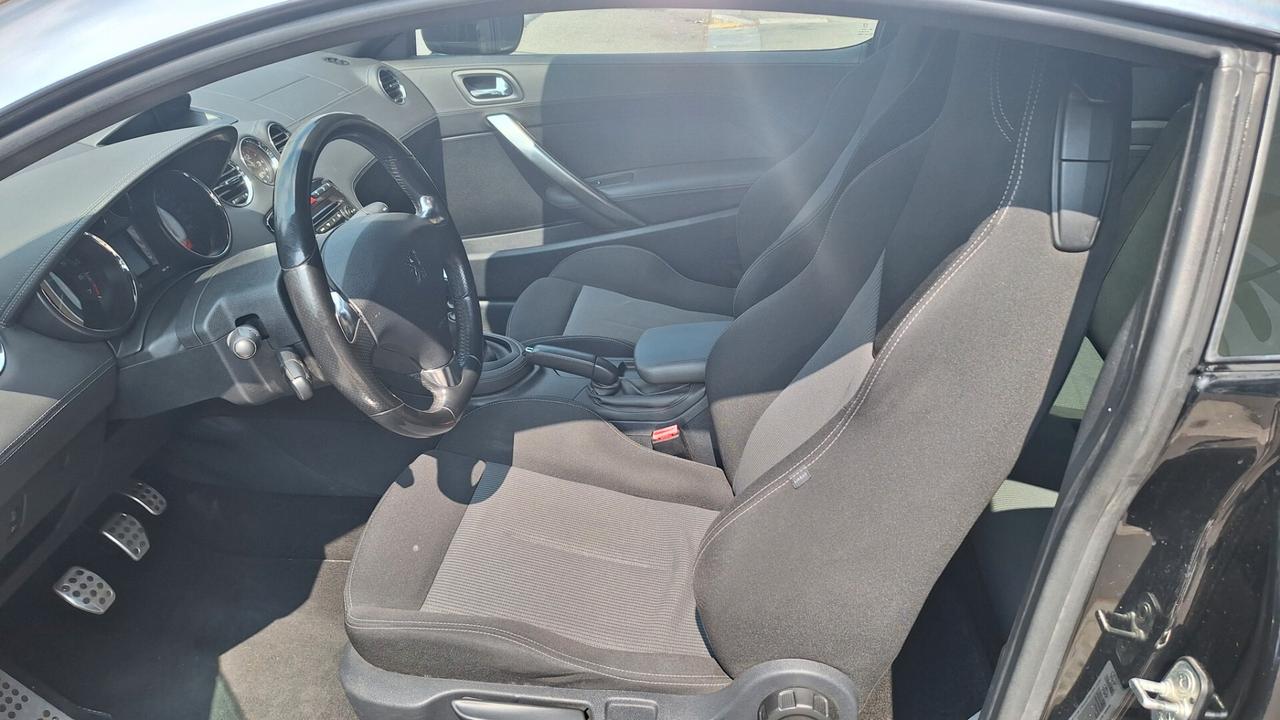 Peugeot RCZ 1.6 THP 156CV