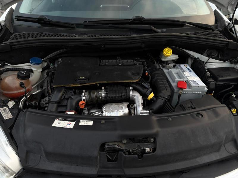 PEUGEOT 208 1.6 DIESEL 75 CV ADATTA NEOPATENTATI