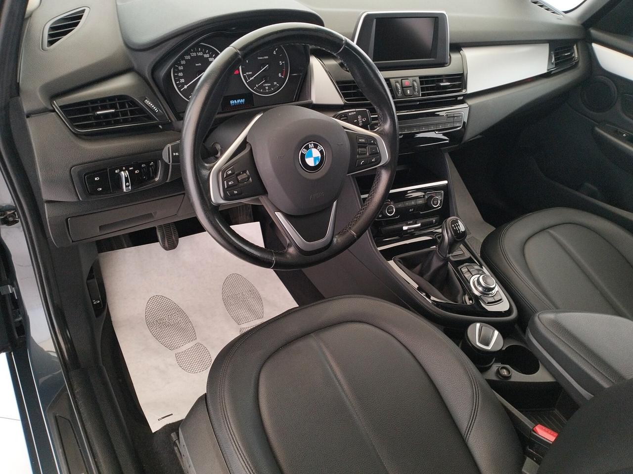 Bmw 2er Active Tourer 216d Advantage