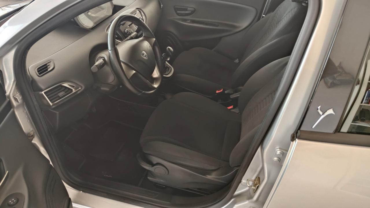 Lancia Ypsilon 1.2 OK NEO PATENT. GARANZIA 12 MESI