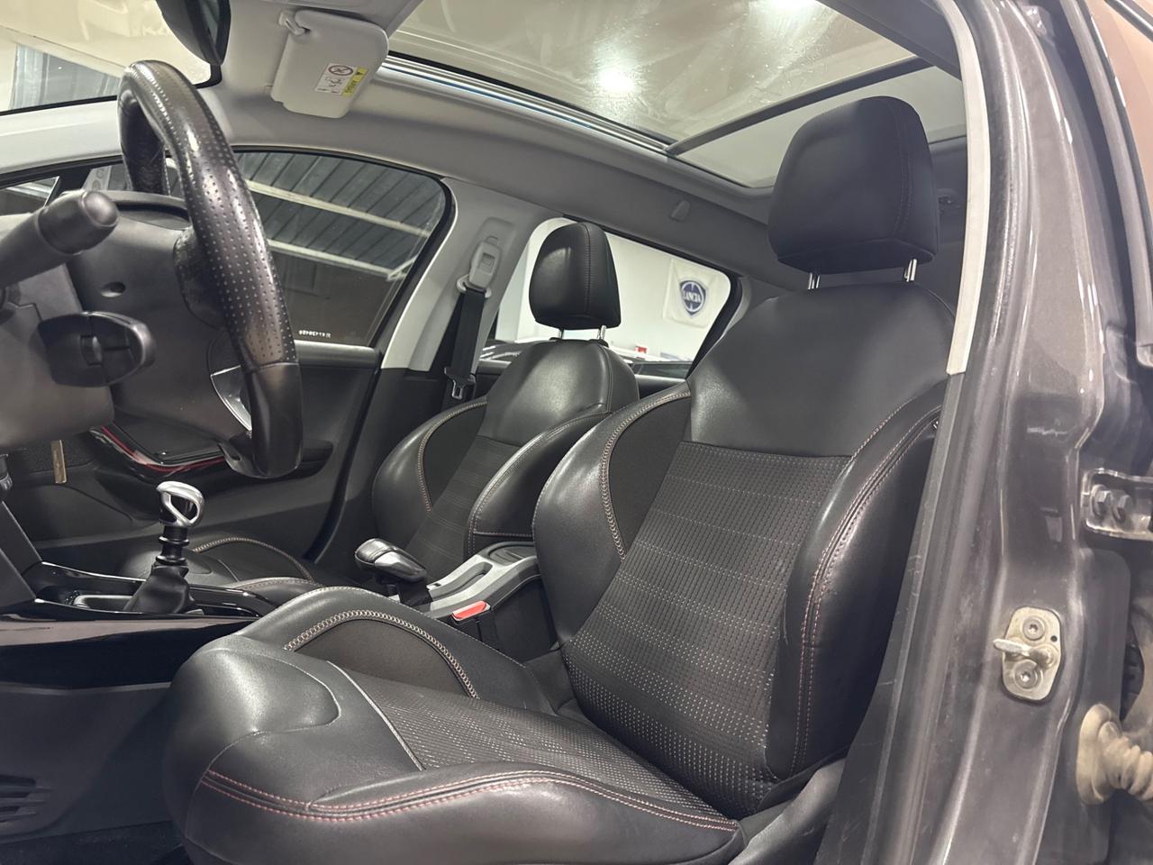 Peugeot 2008 GT LINE 2019