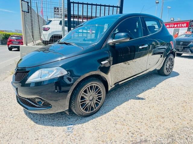 Lancia Ypsilon 1.2 69 CV 5 porte GPL Ecochic Gold