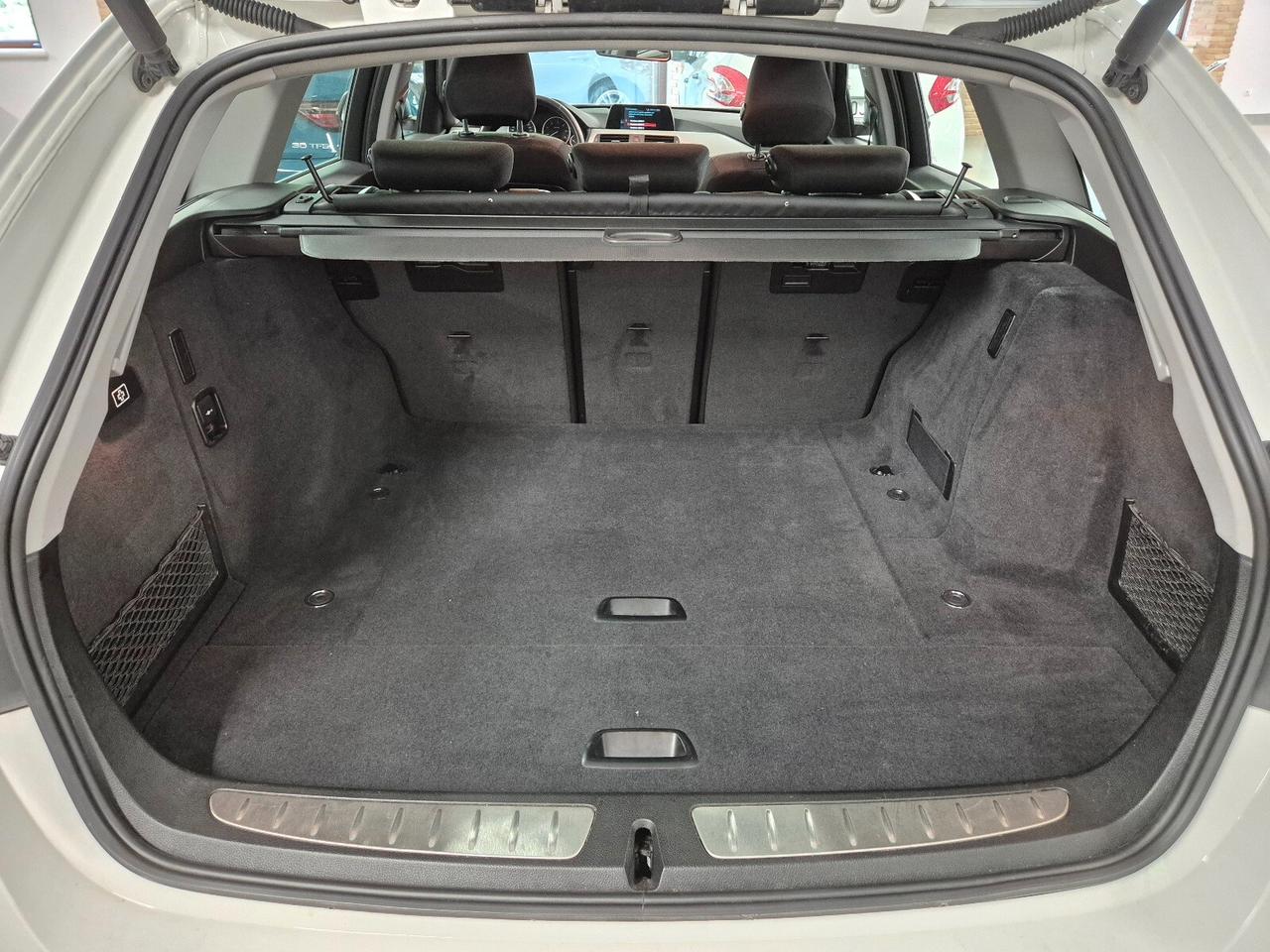 Bmw 318 318d Touring Business Advantage aut.