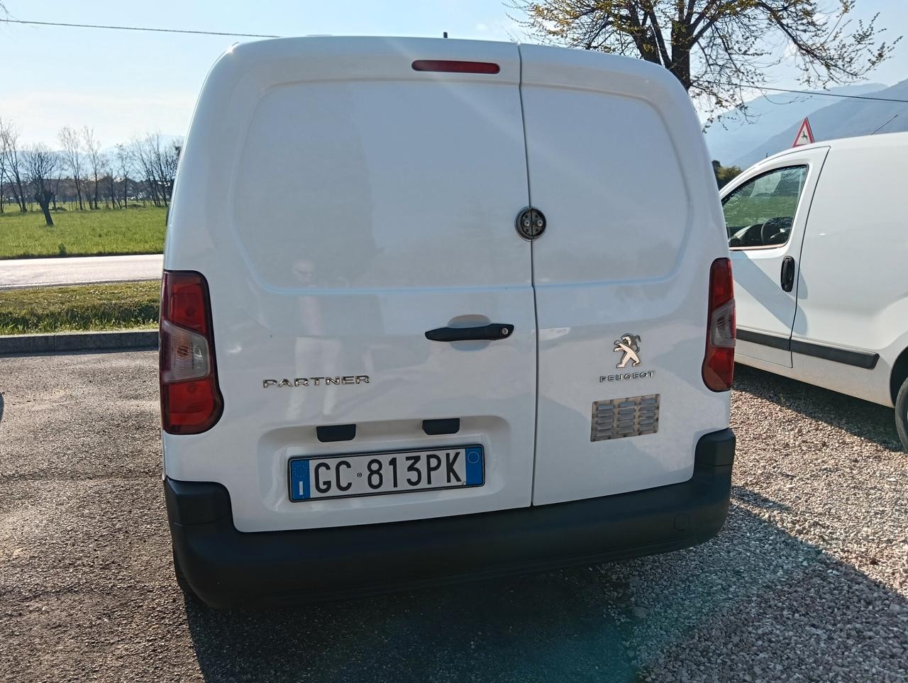Peugeot Partner BlueHDi 100. Maxi
