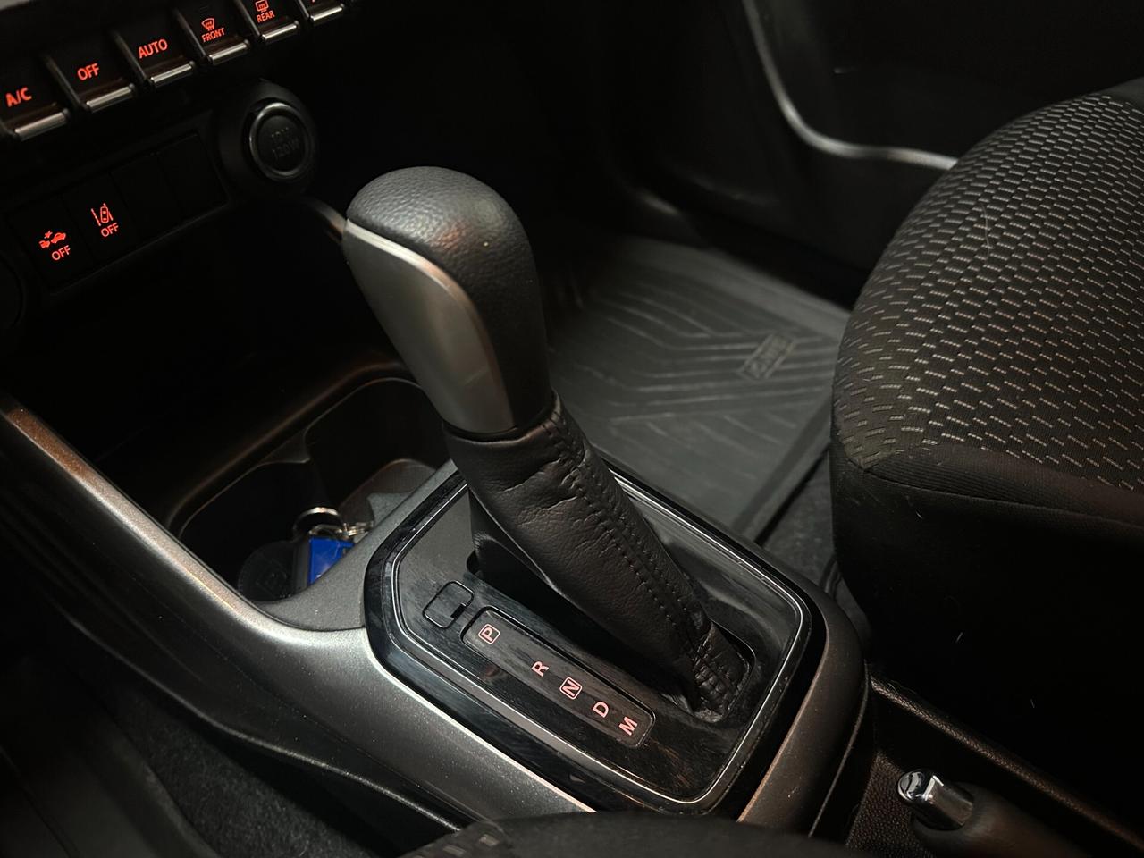 Suzuki Ignis 1.2h Top 2wd cvt