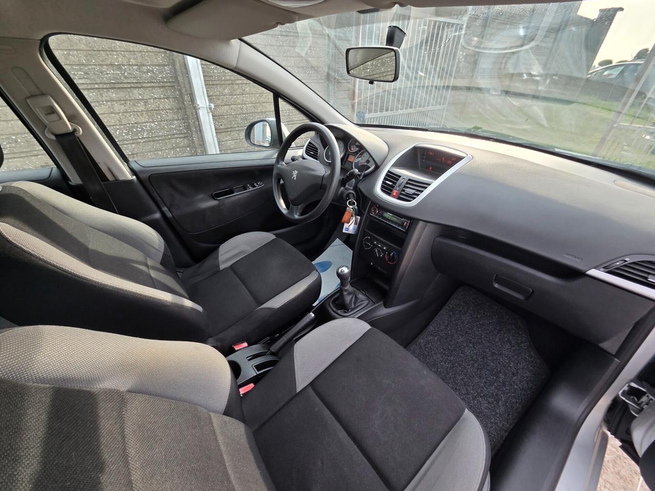 Peugeot 207 1.6 HDi 90CV 5p. XS