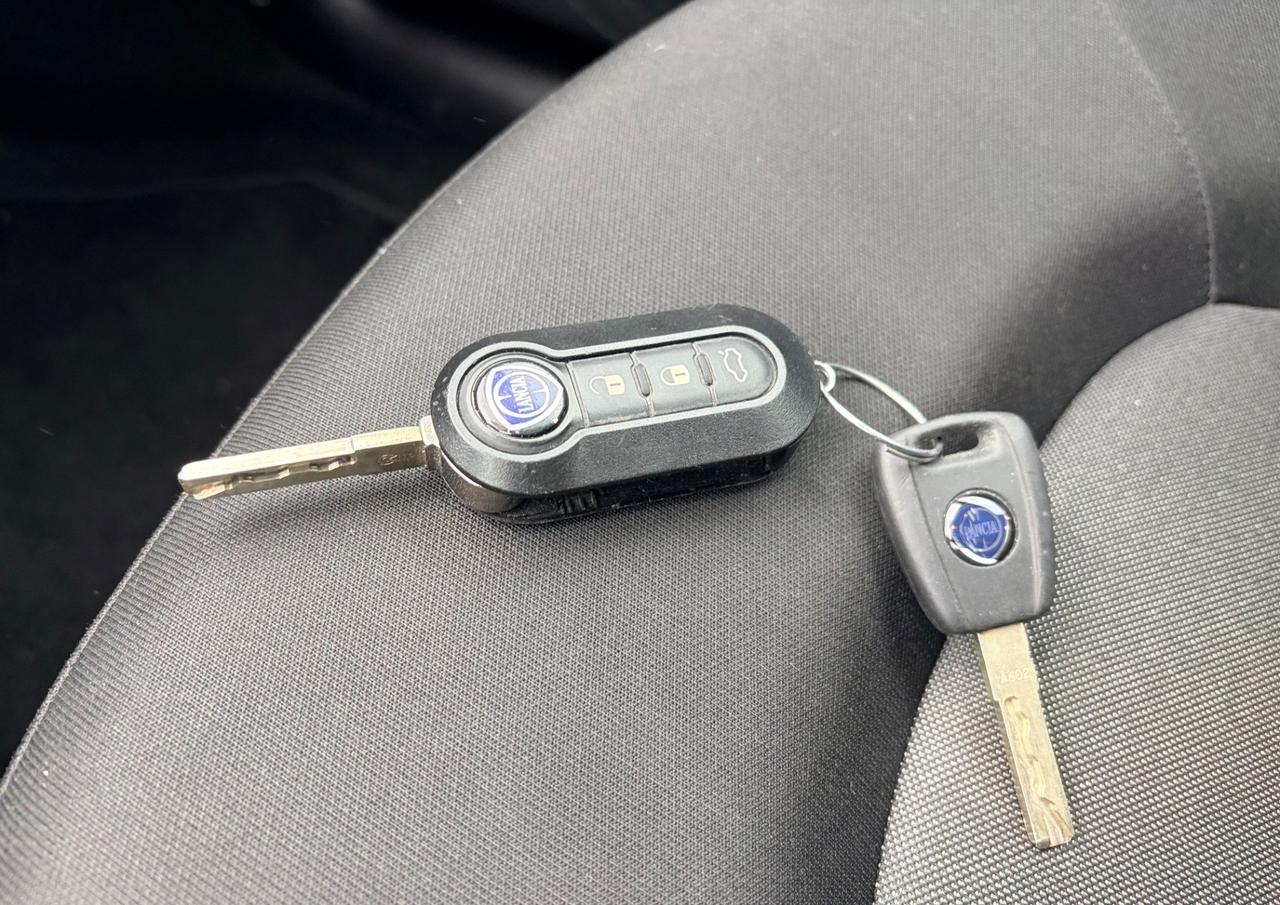 Lancia Ypsilon 1.2 benzina 2011 Platinum