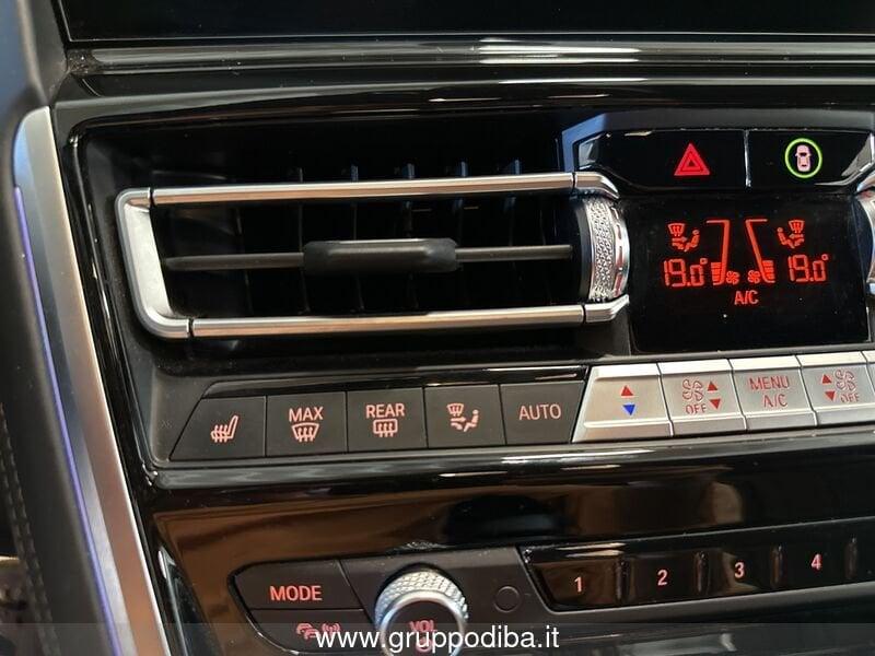 BMW Serie 8 G15 2018 Coupe Diesel 840d Coupe mhev 48V xdrive Individual Composition
