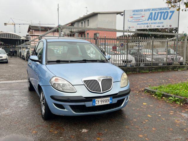 LANCIA Ypsilon 1.2 16V Platino